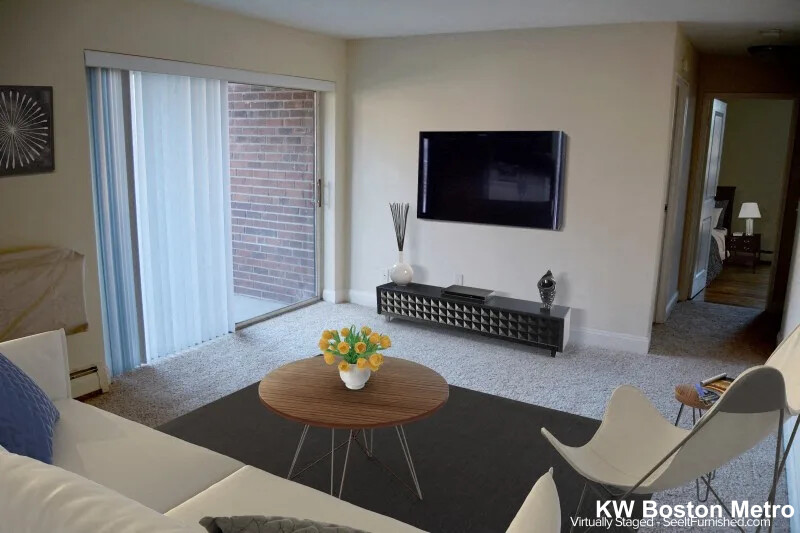 1 Canton Rd, North Quincy