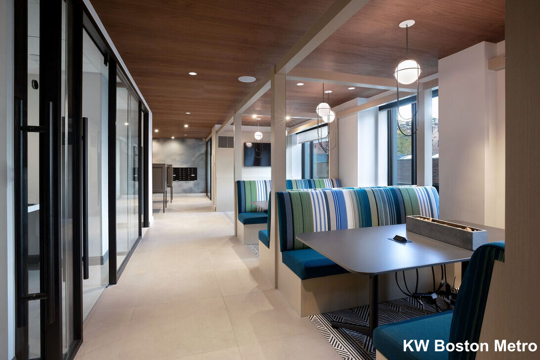 75 Saint Alphonsus St, Mission Hill