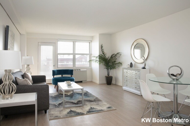 75 Saint Alphonsus St, Mission Hill