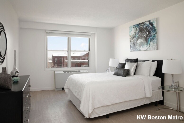 75 Saint Alphonsus St, Mission Hill