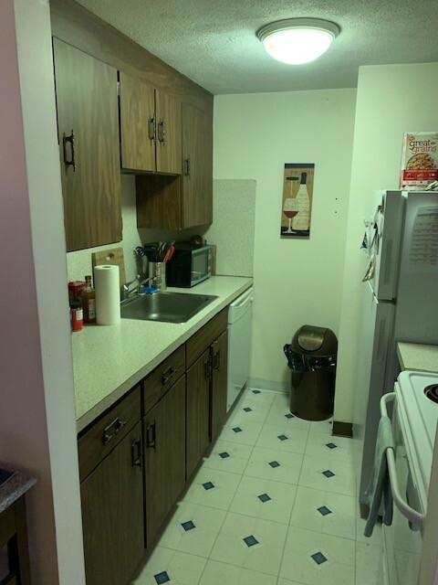 386 Commercial St, Waterfront