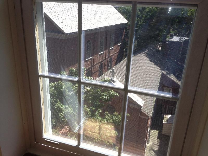 174 Salem St, North End