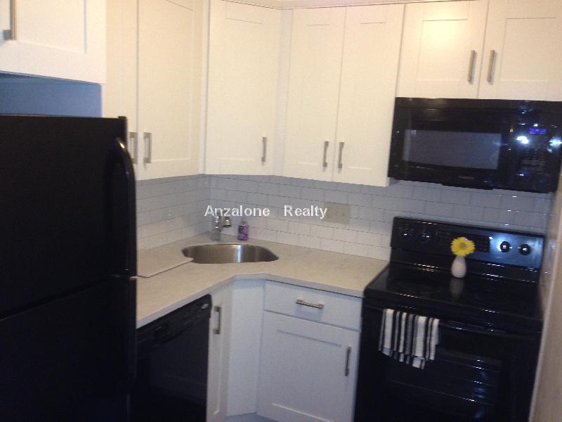 174 Salem St, North End