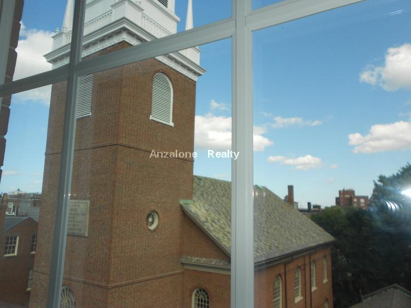 174 Salem St, North End