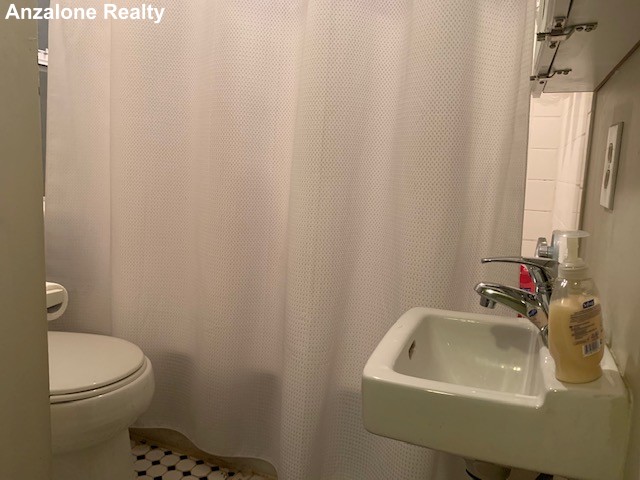 14 Unity St, North End