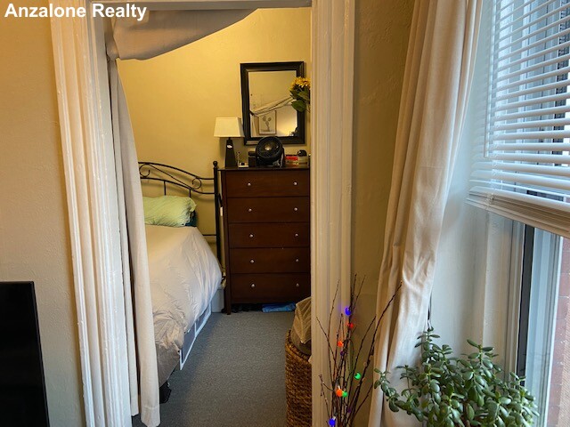 14 Unity St, North End