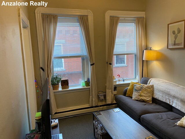 14 Unity St, North End