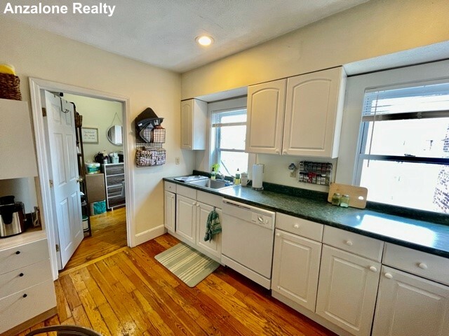 93 Endicott St, North End