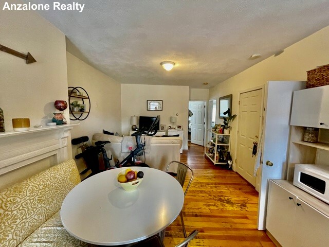 93 Endicott St, North End