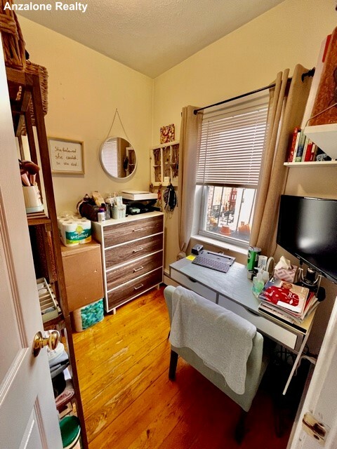 93 Endicott St, North End