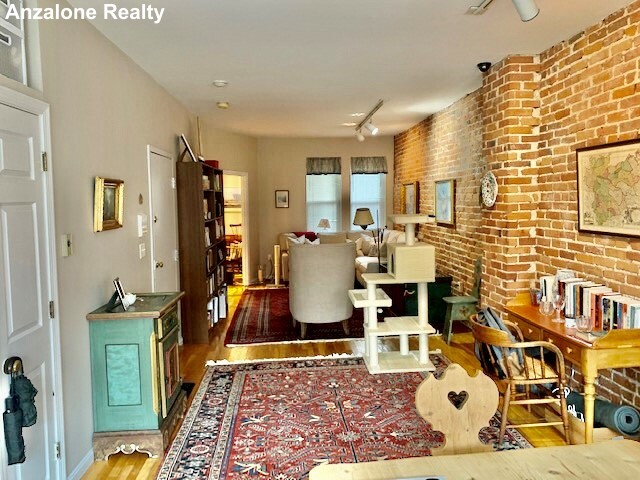 10 Garden Court St, North End