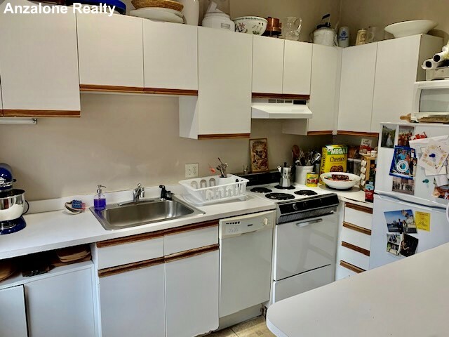 10 Garden Court St, North End