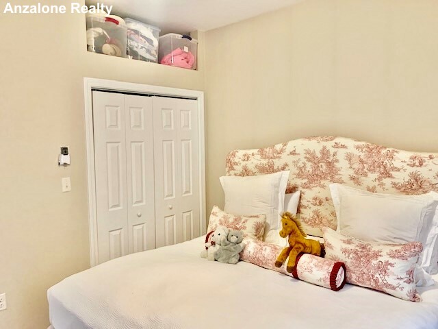 10 Garden Court St, North End