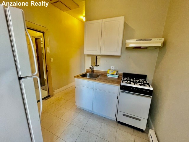 14 Unity St, North End