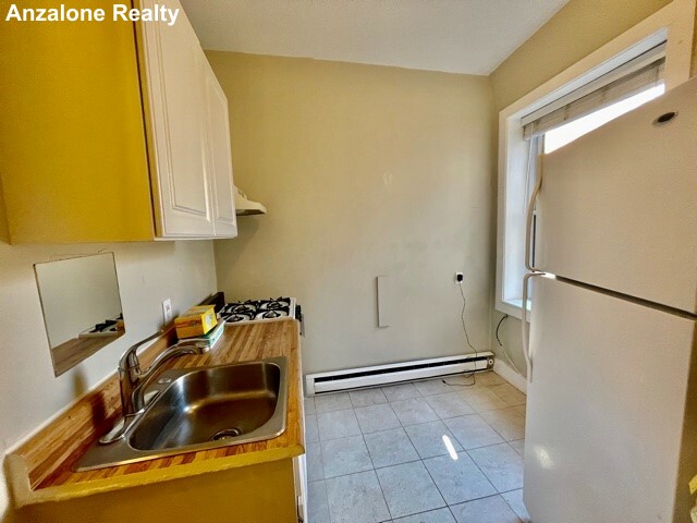 14 Unity St, North End