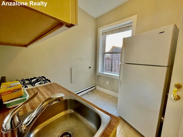 14 Unity St, North End