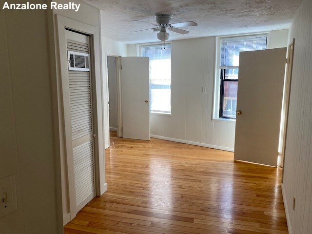 11 Charter St, North End