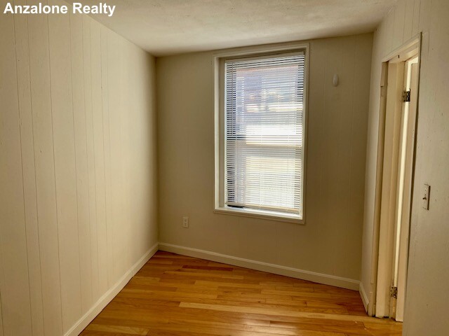 11 Charter St, North End