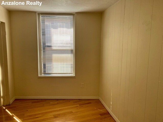 11 Charter St, North End