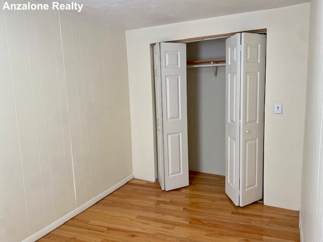 11 Charter St, North End