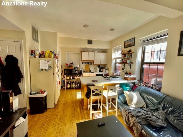 2 Baldwin Pl, North End