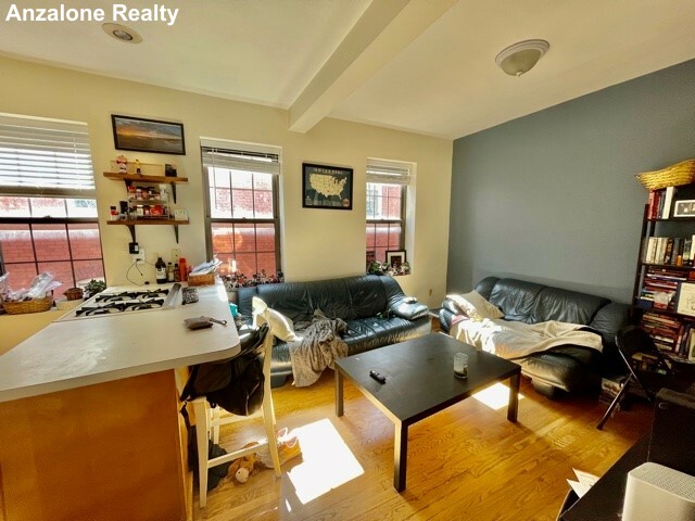 2 Baldwin Pl, North End