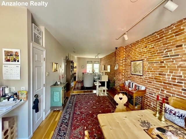 10 Garden Court St, North End