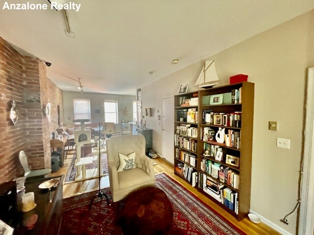 10 Garden Court St, North End