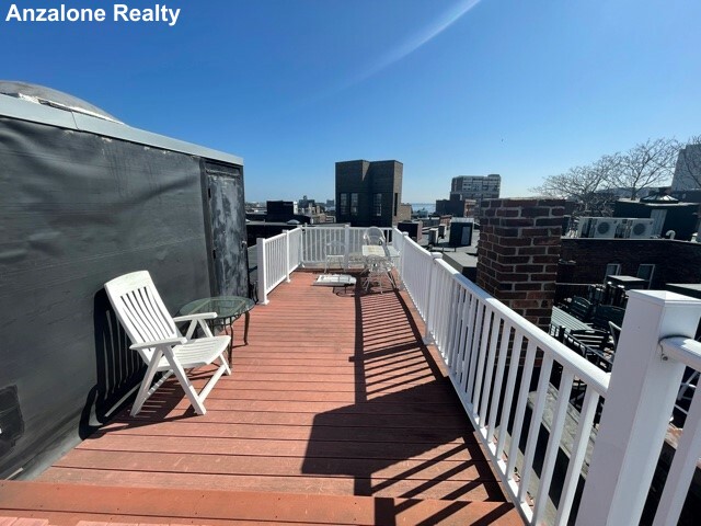 10 Garden Court St, North End