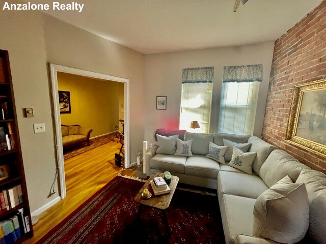 10 Garden Court St, North End