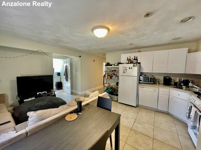 10 Harris St, North End