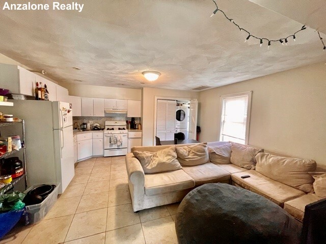 10 Harris St, North End