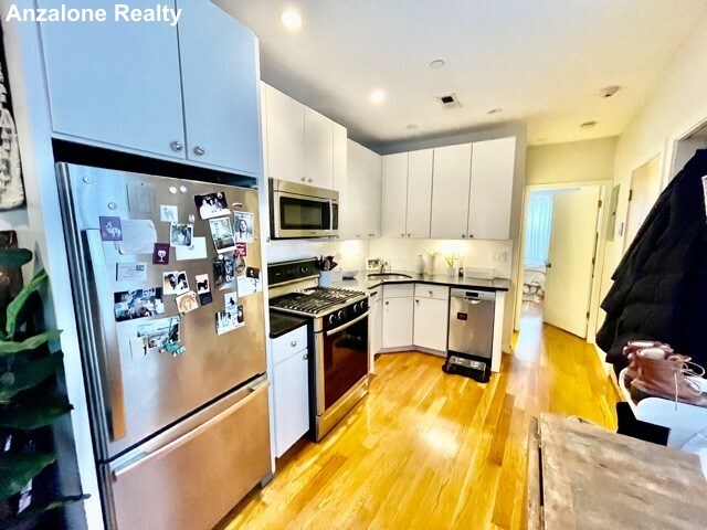 419 Hanover St, North End