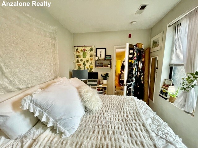 419 Hanover St, North End