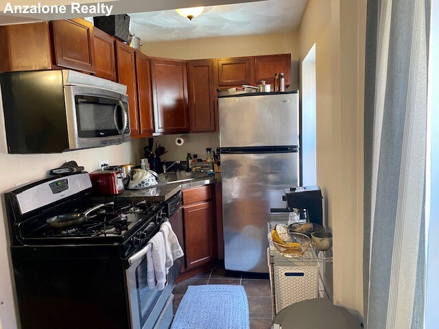 10 Hull St, North End