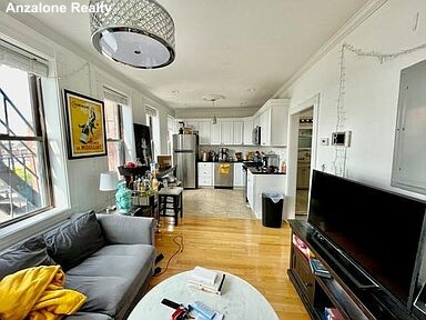 3 North Hudson, North End