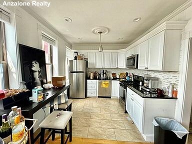 3 North Hudson, North End