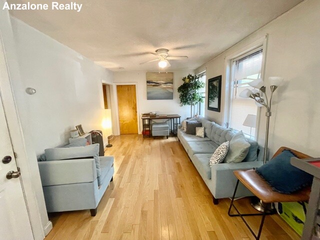 436 Commercial St, North End