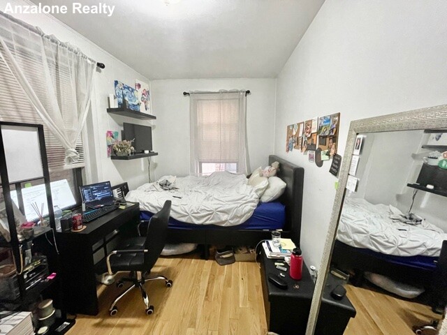 436 Commercial St, North End