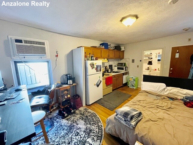 59 Salem St, North End