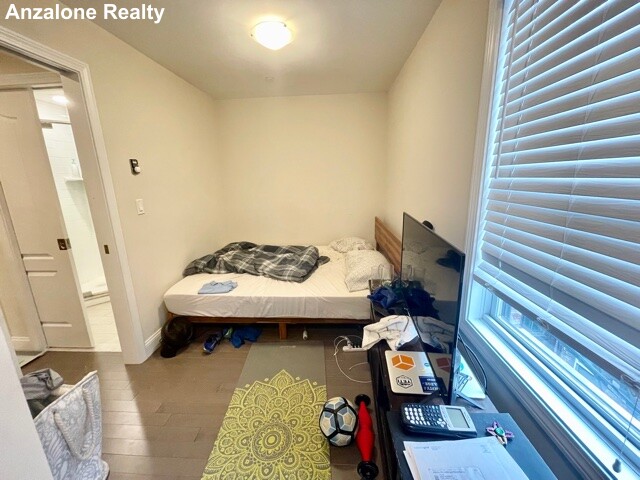 3 Stillman Pl, North End