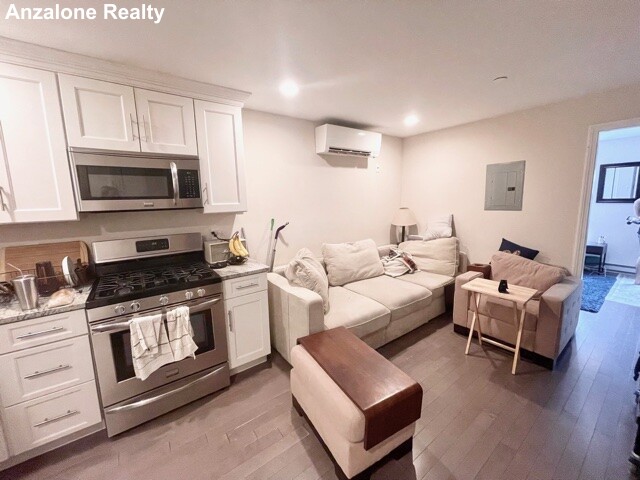 3 Stillman Pl, North End