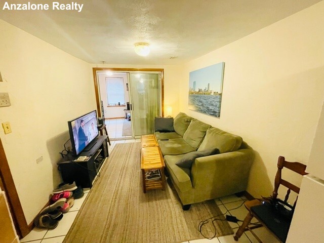 67 Salem St, North End