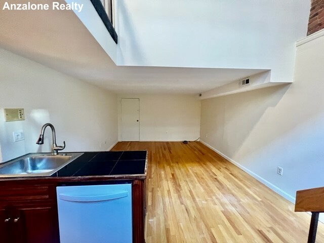1 bed, 1 bath apartment for rent at 30 Battery St Unit 1B, North End — photo 3 of 23