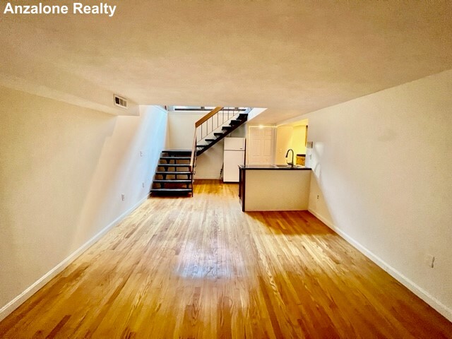 1 bed, 1 bath apartment for rent at 30 Battery St Unit 1B, North End — photo 2 of 23