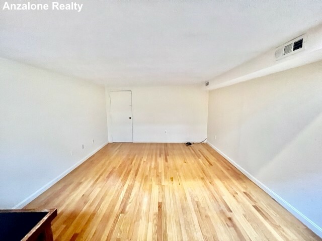 1 bed, 1 bath apartment for rent at 30 Battery St Unit 1B, North End — photo 12 of 23