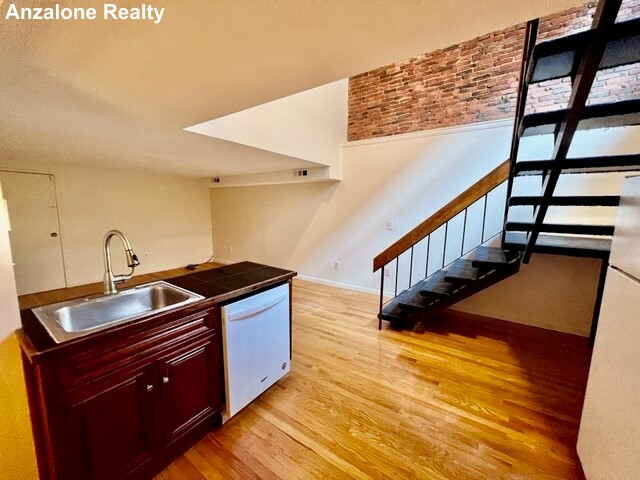 1 bed, 1 bath apartment for rent at 30 Battery St Unit 1B, North End — photo 23 of 23