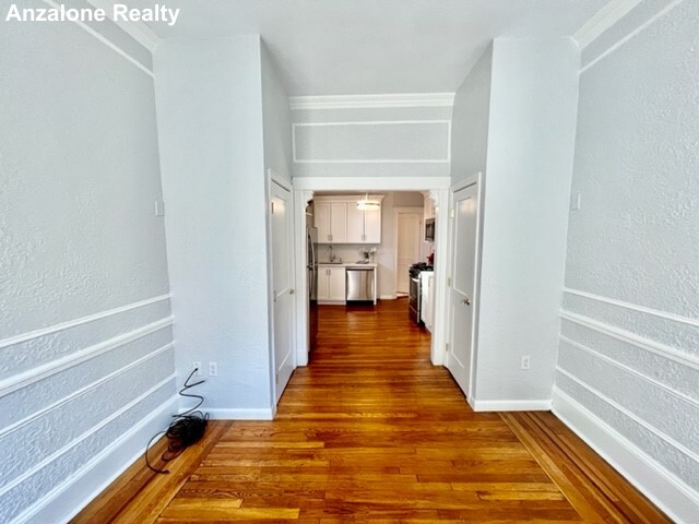 123 Richmond St, North End