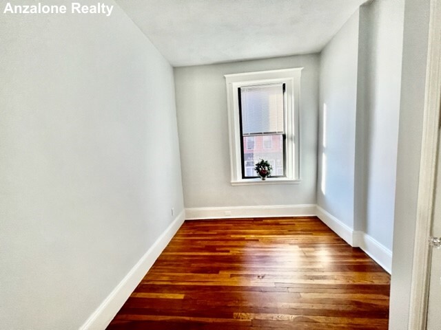 123 Richmond St, North End