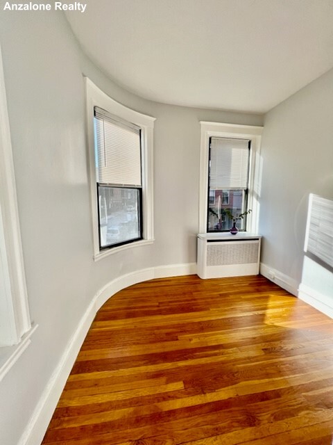 123 Richmond St, North End